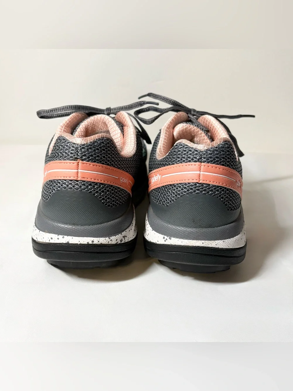 Gravity Defyer Women’s G-Defy Mighty Walk Sneaker Size 10